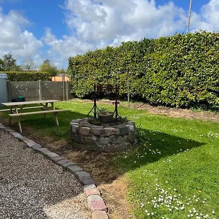 Holiday home Familial A La Ferme Des Hellandes Angerville-l'Orcher